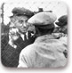 יהודים נפרדים מקרוביהם לפני גירושם, לודז', פולין
