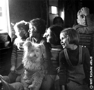 ילדי טהרן מגיעים לארץ בשנת 1944
