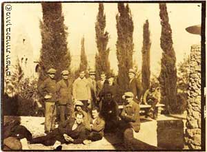 אחד העם עם חלוצים, בשדרות הטכניון בחיפה, ינואר 1922