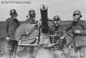 חיילים גרמנים חובשים מסכות גז, מלחמת העולם הראשונה