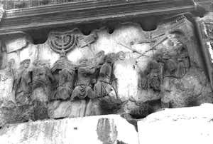 מנורת בית המקדש בתבליט על שער טיטוס ברומא